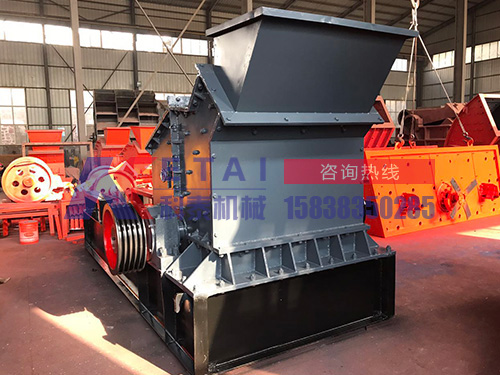 星空体育app:对辊式制砂机是处理5公分和3公分硬石料的理想选择